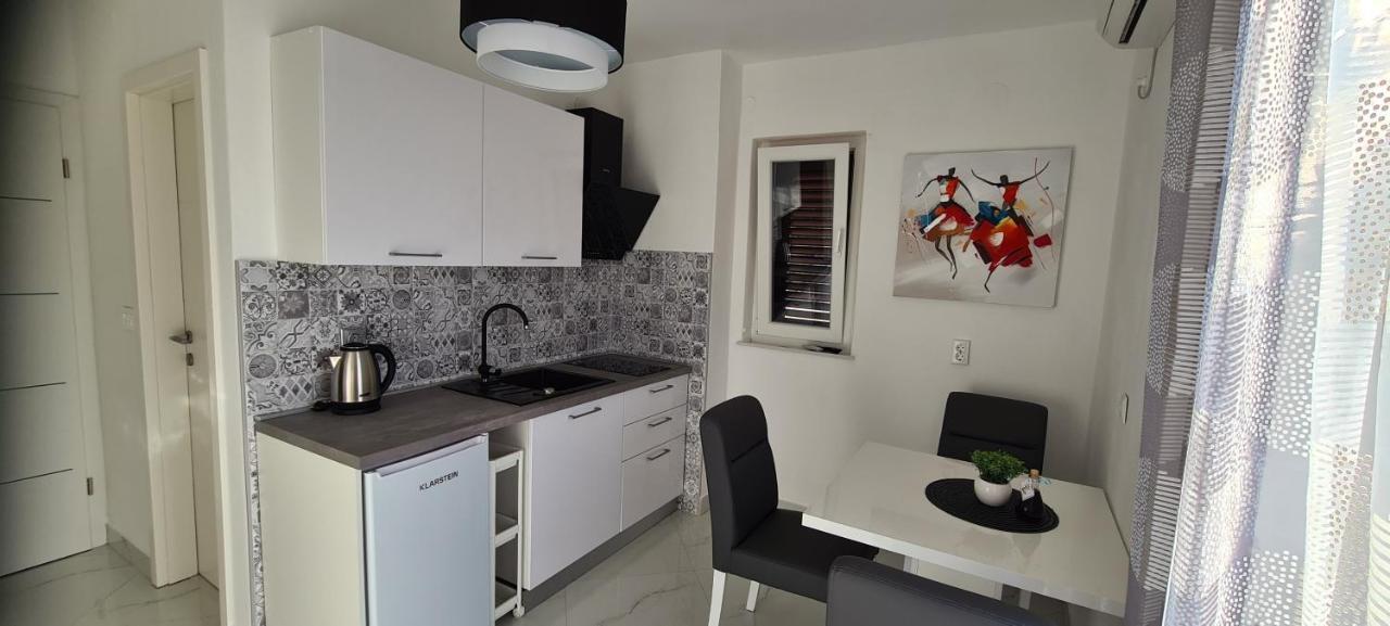 Apartments Orlic Сали Екстер'єр фото